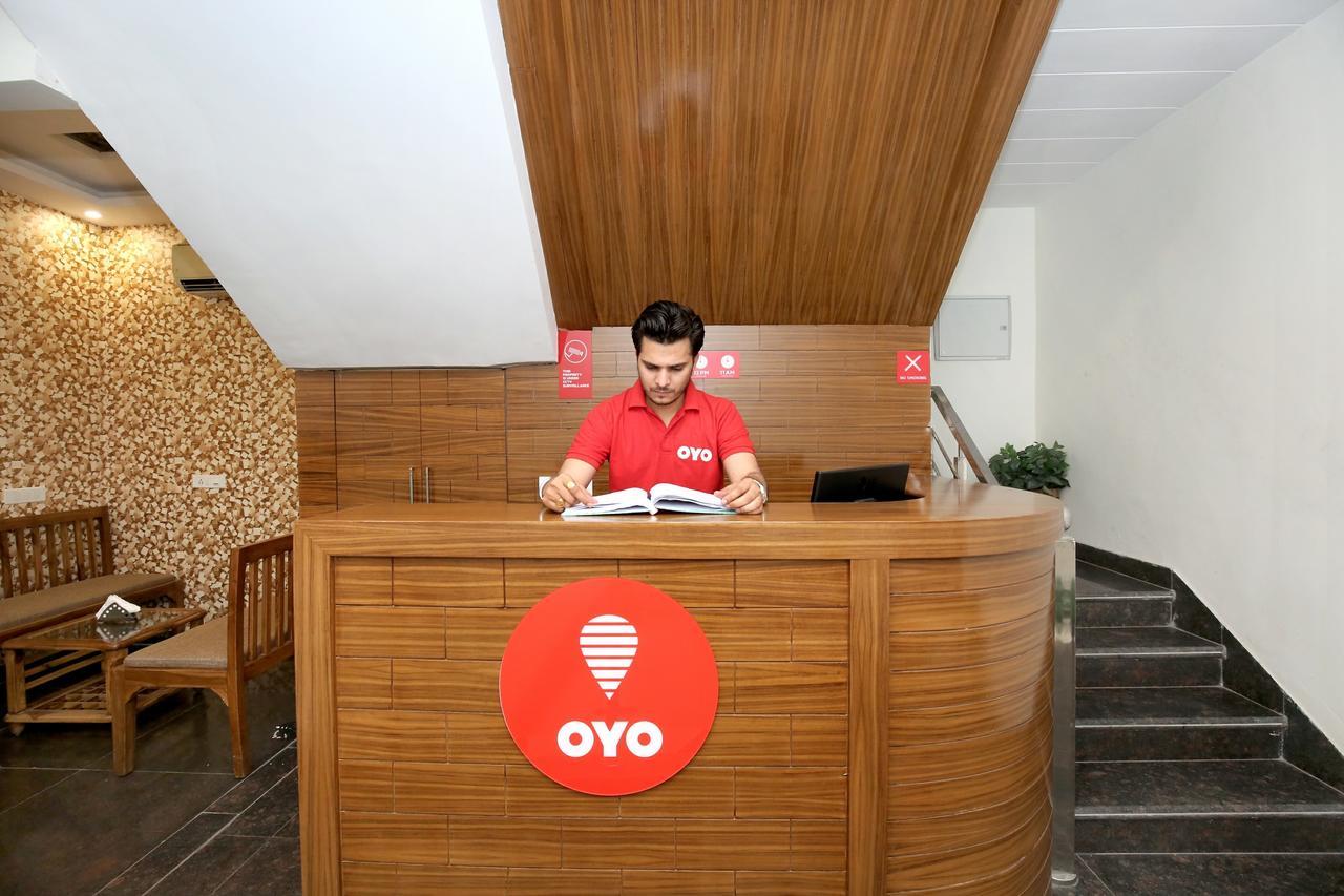 Oyo 13373 Hotel Royal Star Panchkula Eksteriør billede